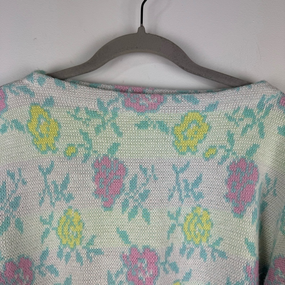 Vintage Snapdragon Floral Pastel Boatneck Sweater, Size Small - Picture 4 of 10